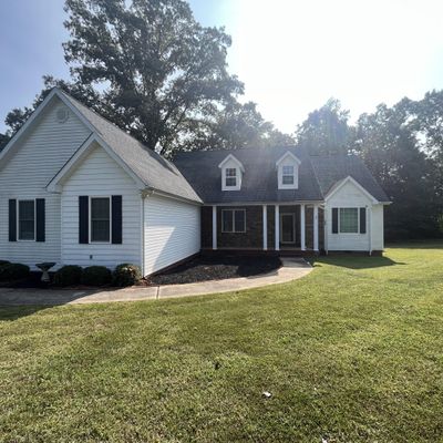 220 Village Dr, Whitwell, TN 37397