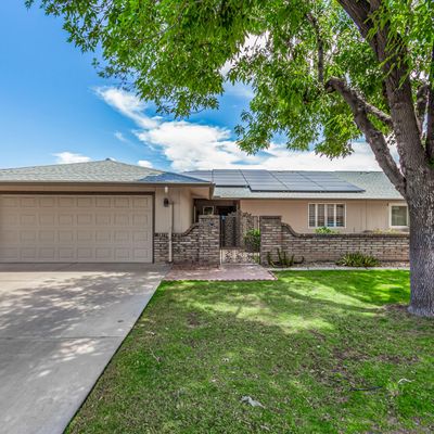 19221 N Signal Butte Cir, Sun City, AZ 85373