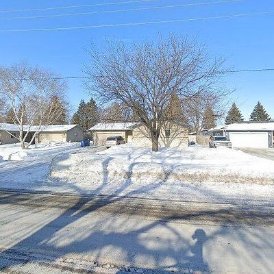 1928 24 Th Ave S, Moorhead, MN 56560