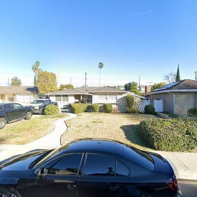 19437 Bryant St, Northridge, CA 91324