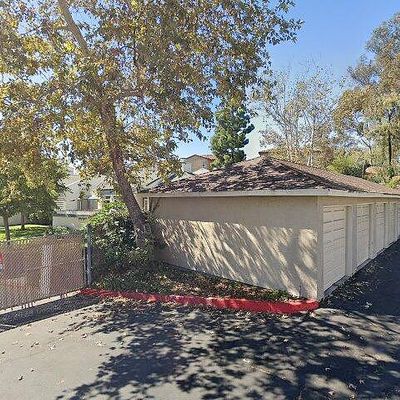 195 Bronze Way, Vista, CA 92083