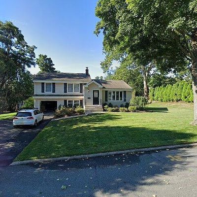 2 Garden Ct, Ho Ho Kus, NJ 07423