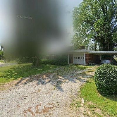 2 Notre Dame Hls, Belleville, IL 62223