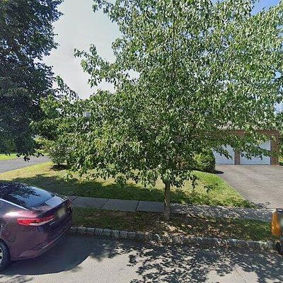 2 Newell St, Hillsborough, NJ 08844