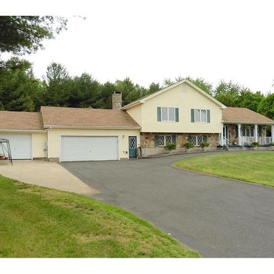 20 Meadowlark Dr, Windsor, CT 06095