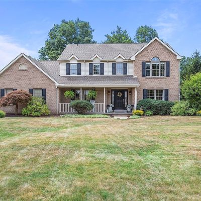 200 Elmhurst Cir, Cranberry Township, PA 16066