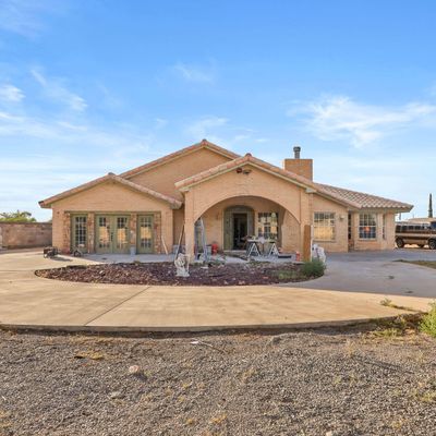 201 Bauman Road, Socorro, TX 79927