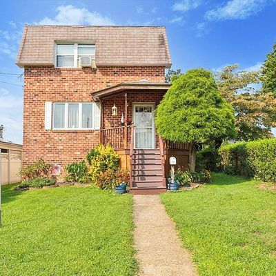 235 Summit Ave, Conshohocken, PA 19428