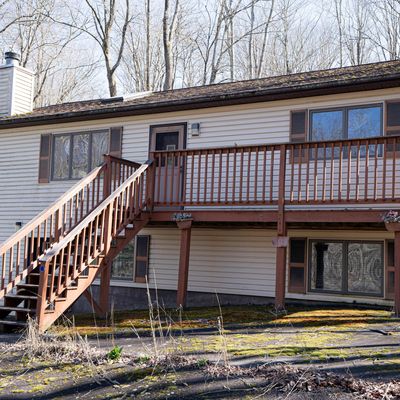 24 Tarot Court, Lake Ariel, PA 18436