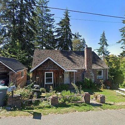 240 Farragut Ave, Port Orchard, WA 98366