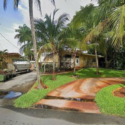 2407 Okeechobee Ln, Fort Lauderdale, FL 33312