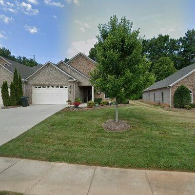 2413 Waterside Dr, Asheboro, NC 27203