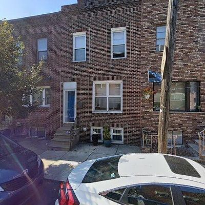 2422 S 9 Th St, Philadelphia, PA 19148