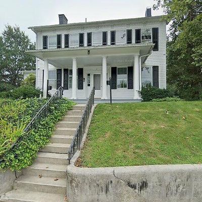 25 Front St, Mount Wolf, PA 17347