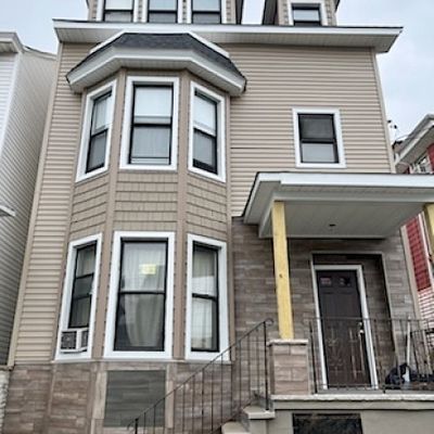 25 Oak St, Paterson City, NJ 07501