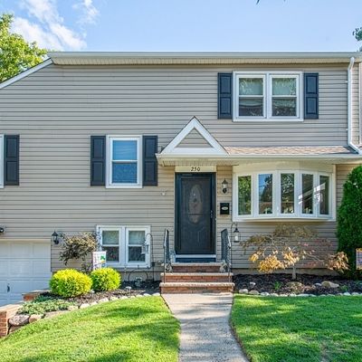 250 Walnut Ave, Pompton Lakes, NJ 07442