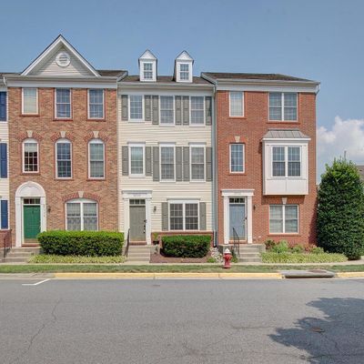 25134 Mcbryde Ter, Chantilly, VA 20152