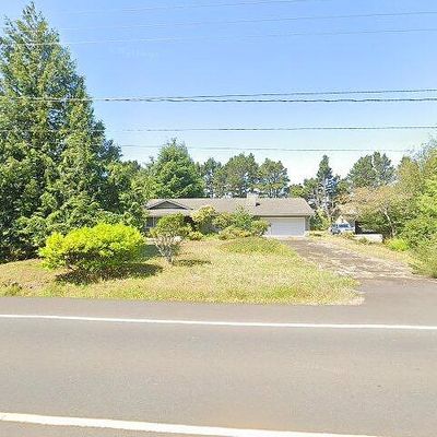 2520 S Crestline Dr, Waldport, OR 97394