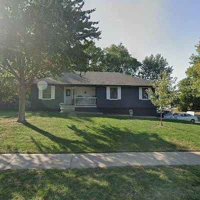 2566 Ne Dale Hunter Ln, Lees Summit, MO 64086