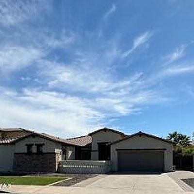 2591 E Yellowstone Pl, Chandler, AZ 85249