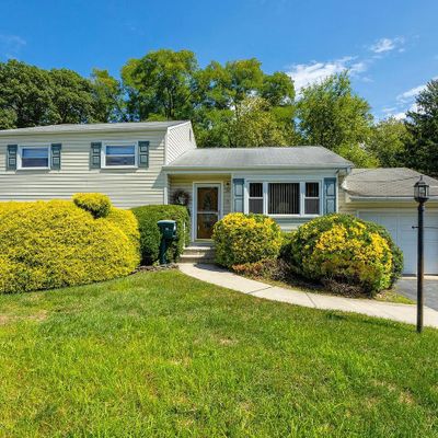 26 Copperfield Dr, Trenton, NJ 08610