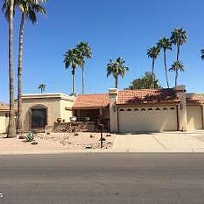 26005 S Howard Dr, Sun Lakes, AZ 85248