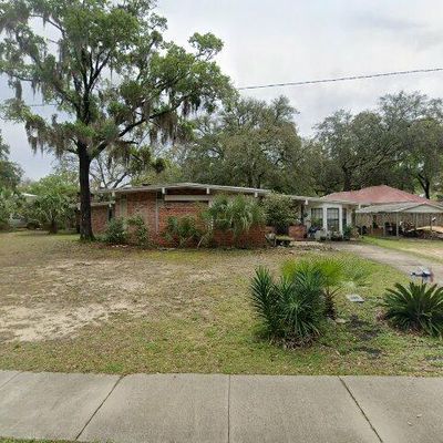 261 E Fern Dell Ave, Valparaiso, FL 32580