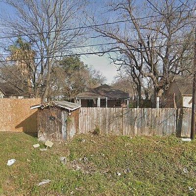 2213 Melbourne St, Houston, TX 77026