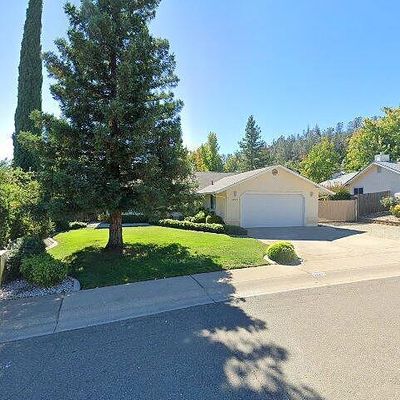 2227 Wicklow St, Redding, CA 96001