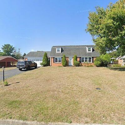 224 Cambridge Dr, Stuarts Draft, VA 24477