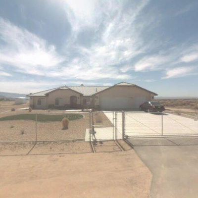 22433 South Rd, Apple Valley, CA 92307