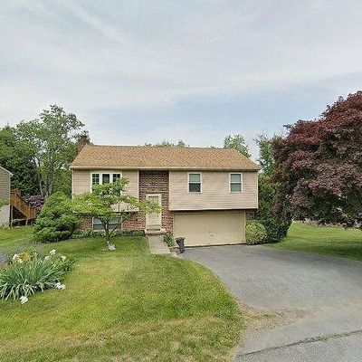 228 Wexham Dr, Reading, PA 19607