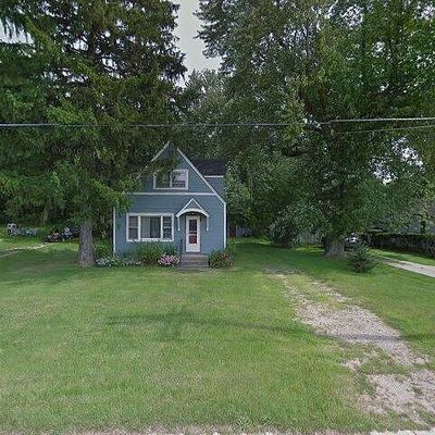 229 Wilson St, Fennville, MI 49408