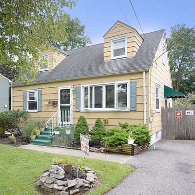 23 Beam St, Pompton Lakes, NJ 07442