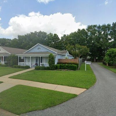 23 Cottage Dr, Fairhope, AL 36532