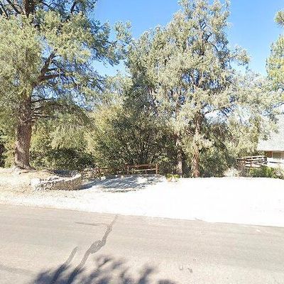 2301 Woodland Dr, Pine Mountain Club, CA 93222