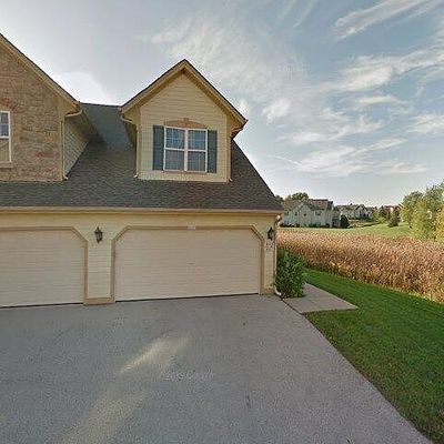 2335 W Vista Bella Dr, Oak Creek, WI 53154