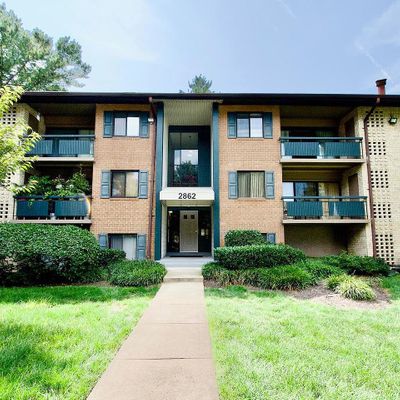 2862 Dover Ln #302, Falls Church, VA 22042