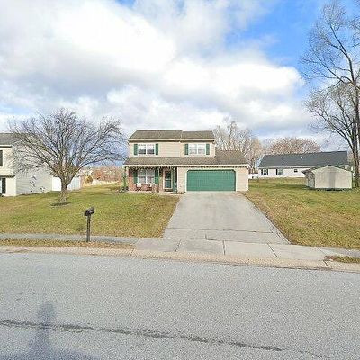 2901 Solar Dr, Dover, PA 17315