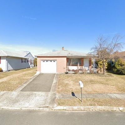 30 Eldorado St, Toms River, NJ 08757