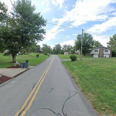 300 Brick Ridge Ln, Washington, PA 15301