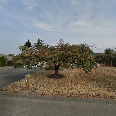 300 Duke Dr, Sequim, WA 98382