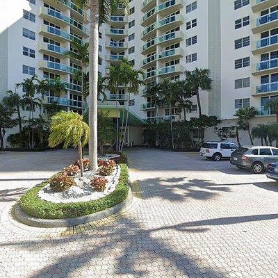 3000 S Ocean Dr #802, Hollywood, FL 33019