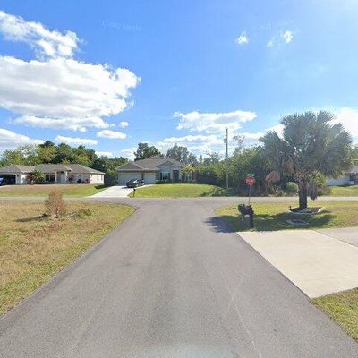 301 4th Pl, Cape Coral, FL 33909