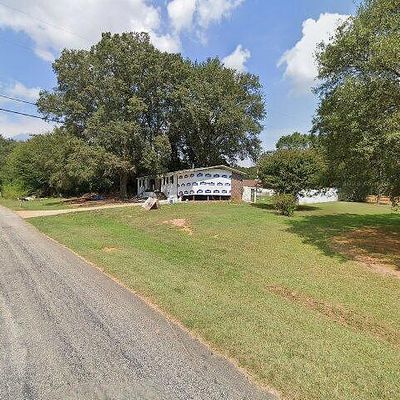 302 Phillips Cir, Royston, GA 30662