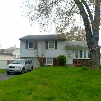 303 Willard Rd, Hatboro, PA 19040