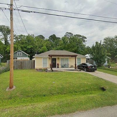 304 Charles Ave, Long Beach, MS 39560