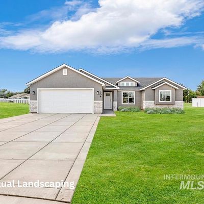 304 New Haven St, Rupert, ID 83350