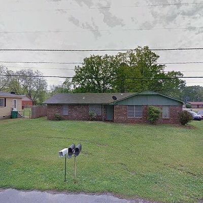 304 Wesley Ln, White Hall, AR 71602