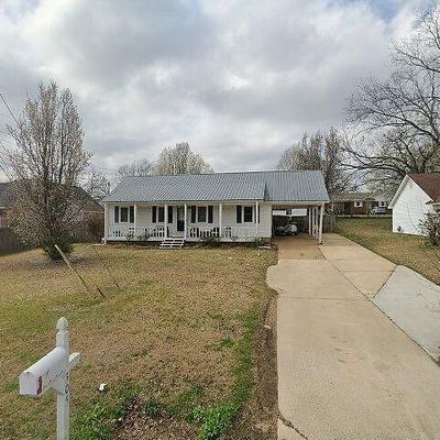 305 Jackson St, Booneville, MS 38829